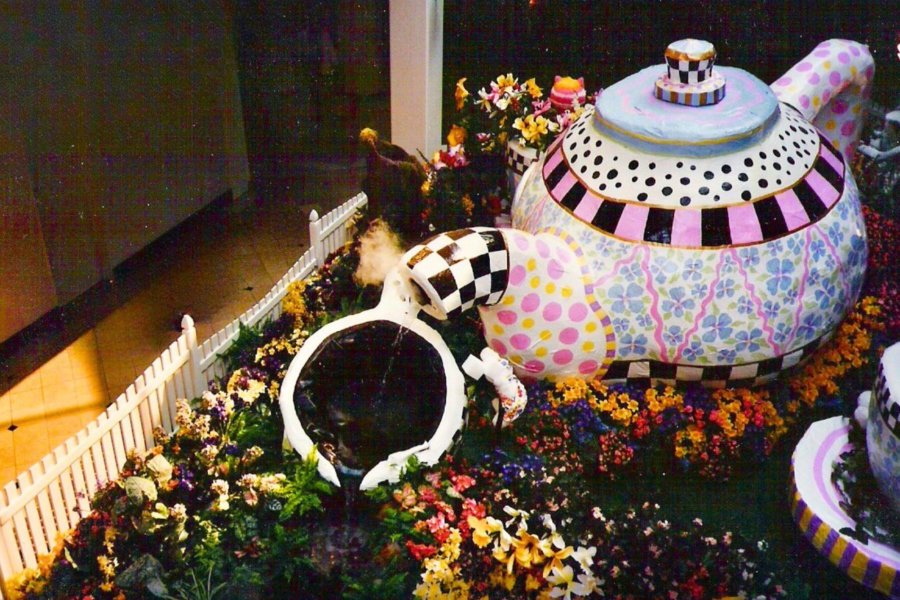Alice in Wonderland Teapot