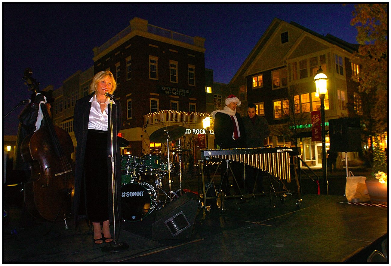 Crowd gathered in the Birkdale Village town square on opening day