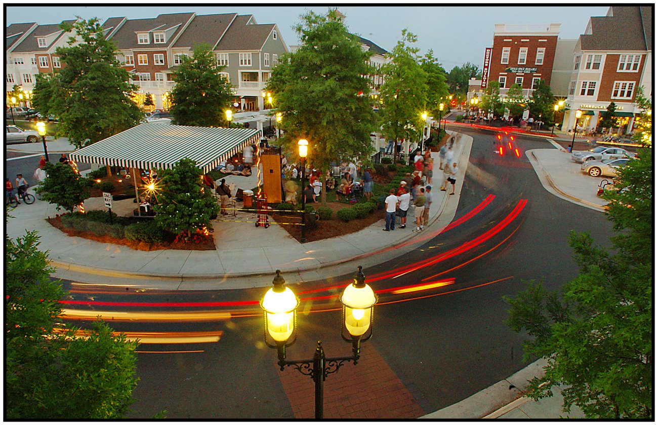 Outdoor entertainment at Birkdale Village